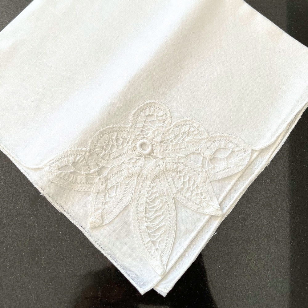 SET OF 5 VINTAGE BATTENBERG LACE NAPKINS NEW UNUSED